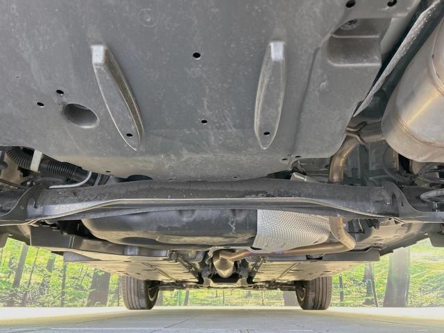 ヤリスクロス ハイブリッドＺ　全周囲カメラ　ブラインドスポットモニター　ハーフレザーシート　パワーシート　ドラレコ　コーナーセンサー　スマートキー　ＬＥＤヘッド　ＥＴＣ２．０　純正１８インチアルミ　オートハイビーム　オートライト（19枚目）