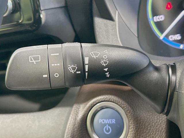 ヤリスクロス ハイブリッドＺ　全周囲カメラ　ブラインドスポットモニター　ハーフレザーシート　パワーシート　ドラレコ　コーナーセンサー　スマートキー　ＬＥＤヘッド　ＥＴＣ２．０　純正１８インチアルミ　オートハイビーム　オートライト（30枚目）