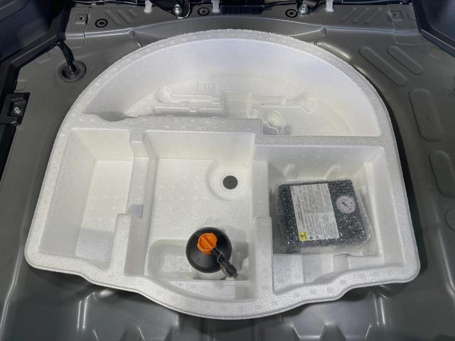 ヤリスクロス ハイブリッドＺ　全周囲カメラ　ブラインドスポットモニター　ハーフレザーシート　パワーシート　ドラレコ　コーナーセンサー　スマートキー　ＬＥＤヘッド　ＥＴＣ２．０　純正１８インチアルミ　オートハイビーム　オートライト（62枚目）