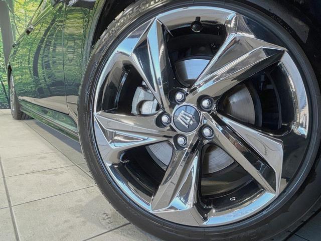 【純正１８インチアルミホイール】外観にマッチした純正アルミホイールを装着しております。各種社外アルミホイールや、スタッドレスタイヤも取扱いしております。是非ご相談ください♪