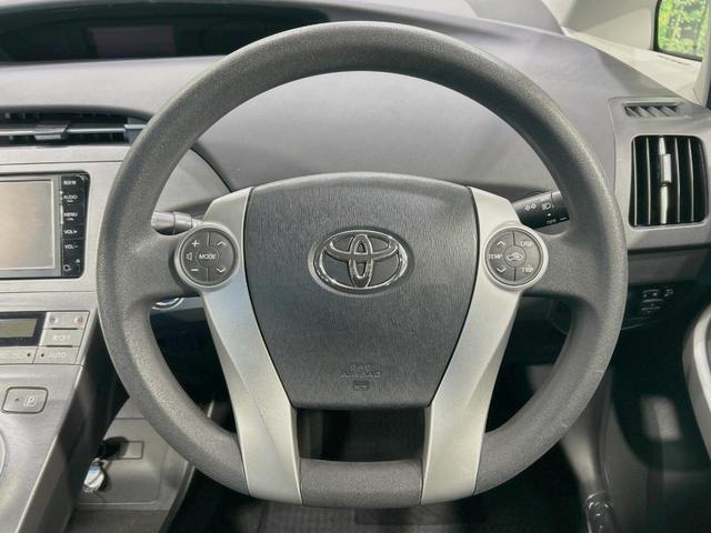 プリウス L 禁煙車 ビルトインETC 純正15インチアルミ オートライト オートエアコン Bluetooth CD 地デジ スマートキー パワーウィンドウ プライバシーガラス(11枚目)
