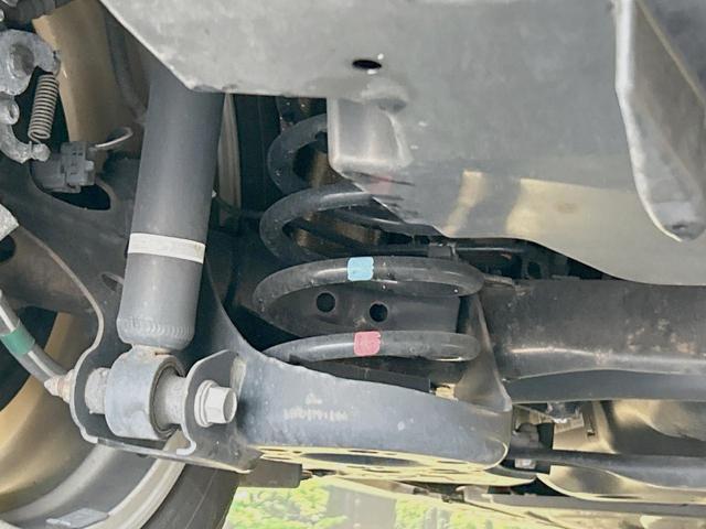 プリウス L 禁煙車 ビルトインETC 純正15インチアルミ オートライト オートエアコン Bluetooth CD 地デジ スマートキー パワーウィンドウ プライバシーガラス(38枚目)