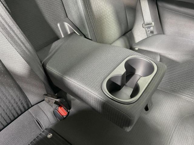 プリウス Ｓ　９インチＳＤナビ　バックカメラ　禁煙車　ドラレコ　ＬＥＤヘッド　ビルトインＥＴＣ　純正１６インチアルミ　オートライト　オートエアコン　Ｂｌｕｅｔｏｏｔｈ　ＣＤ　ＤＶＤ再生　フルセグ　ＬＥＤフォグ（46枚目）