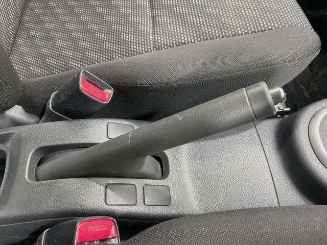 ＳＸ４ １．５ＸＧ　禁煙車　ポータブルナビ　ＥＴＣ２．０　オートエアコン　オートライト　電動格納ミラー　ＨＩＤヘッドライト　フロントフォグランプ　プライバシーガラス　純正革巻きステアリング（40枚目）