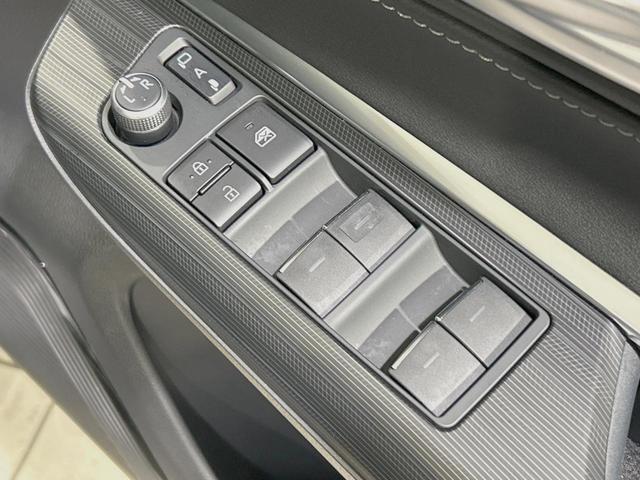 ハリアー Ｇ　８インチディスプレイオーディオ　バックカメラ　衝突被害軽減システム　レーダークルーズ　禁煙車　電動リアゲート　パワーシート　コーナーセンサー　ＥＴＣ　純正１８インチアルミ　オートハイビーム（29枚目）