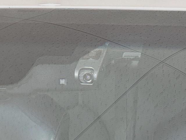 カムリ ＷＳレザーパッケージ　禁煙車　セーフティセンス　純正８型ナビ　バックカメラ　Ｂｌｕｅｔｏｏｔｈ　フルセグ　ＥＴＣ　シートヒーター　ＬＥＤヘッド　ＢＳＭ　パワーシート　黒革シート　オートブレーキホールド　レーダークルーズ（62枚目）