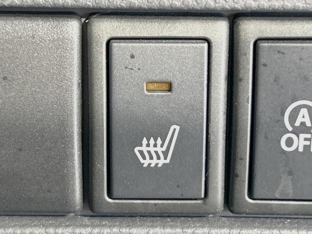 アルトラパン Ｘセレクション　ＳＤナビ　禁煙車　シートヒーター　スマートキー　ＬＥＤヘッド　ＥＴＣ　純正１４インチアルミ　オートエアコン　Ｂｌｕｅｔｏｏｔｈ　ＣＤ　ＤＶＤ再生　フルセグ　アームレスト　ドアバイザー　フロアマット（4枚目）