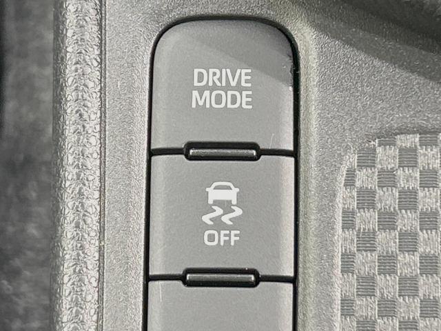 ヤリスクロス X バックカメラ トヨタセーフティセンス レーダークルーズ 禁煙車 ドラレコ コーナーセンサー スマートキー ETC オートハイビーム 車線逸脱警報 オートライト Bluetooth フルセグ(33枚目)