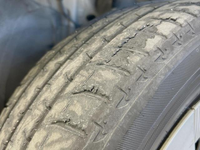 アクア Ｌ　純正ＳＤナビ　プリクラッシュセーフティ　禁煙車　ドラレコ　ビルトインＥＴＣ　オートハイビーム　車線逸脱警報　オートエアコン　Ｂｌｕｅｔｏｏｔｈ　ＣＤ　地デジ　ドアバイザー　フロアマット　電動格納ミラー（49枚目）