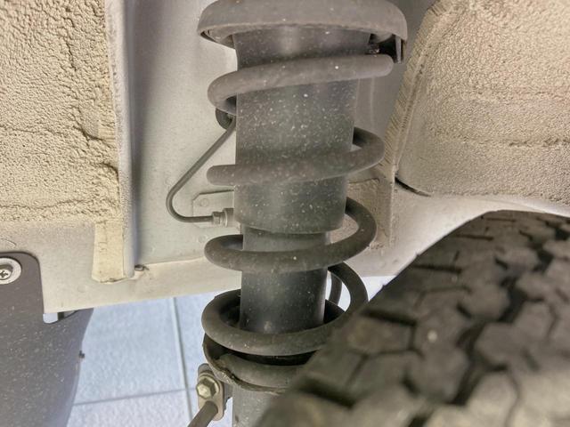 ハイゼットトラック エアコン・パワステスペシャルVS 禁煙車 ドアバイザー フロアマット 大型二台作業灯 格納式テールゲートチェーン あゆみ板掛テールゲート(15枚目)