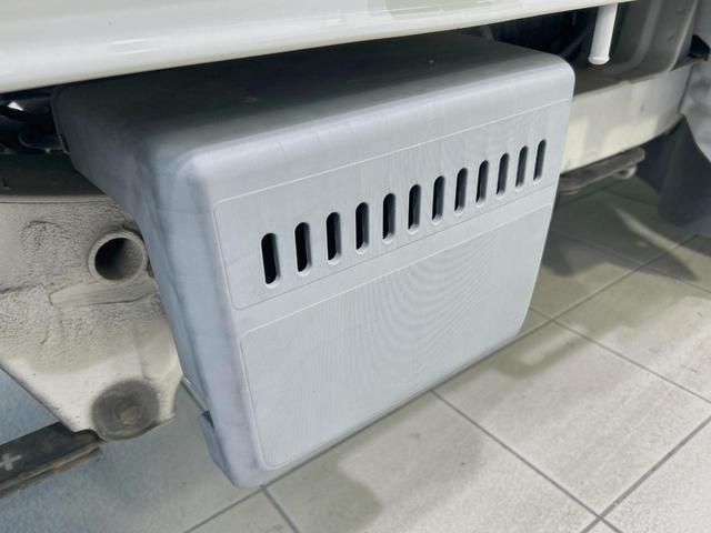 ハイゼットトラック エアコン・パワステスペシャルVS 禁煙車 ドアバイザー フロアマット 大型二台作業灯 格納式テールゲートチェーン あゆみ板掛テールゲート(34枚目)