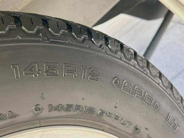 ハイゼットトラック エアコン・パワステスペシャルVS 禁煙車 ドアバイザー フロアマット 大型二台作業灯 格納式テールゲートチェーン あゆみ板掛テールゲート(35枚目)