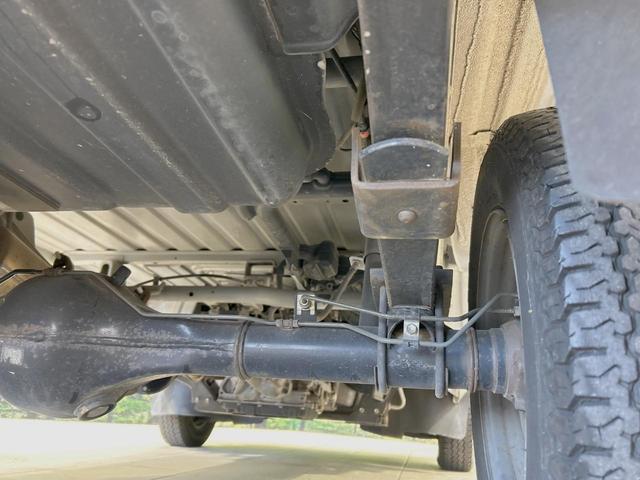 ハイゼットトラック エアコン・パワステスペシャルVS 禁煙車 ドアバイザー フロアマット 大型二台作業灯 格納式テールゲートチェーン あゆみ板掛テールゲート(45枚目)