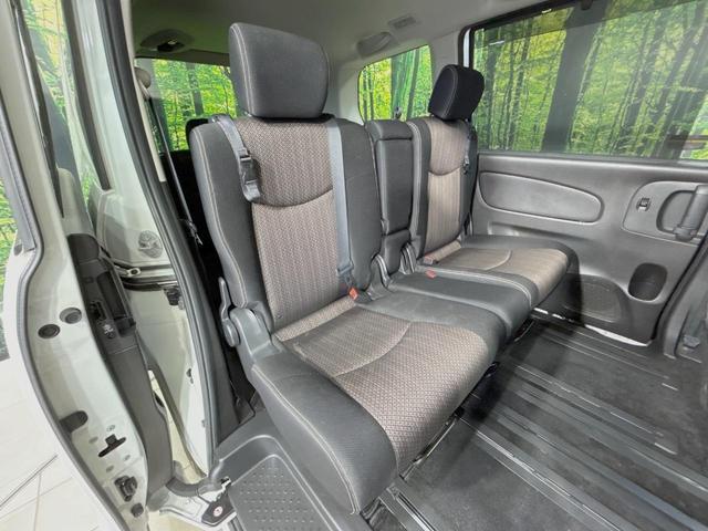 セレナ ハイウェイスターS-HVアドバンスドセーフティパック 禁煙車 純正8型ナビ 全周囲カメラ 後席モニター 衝突軽減装置 車線逸脱警報 クルコン 両側電動ドア クリアランスソナー LEDヘッド ETC 純正16インチアルミ スマートキー アイドリングストップ(12枚目)