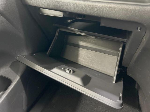 セレナ ハイウェイスターS-HVアドバンスドセーフティパック 禁煙車 純正8型ナビ 全周囲カメラ 後席モニター 衝突軽減装置 車線逸脱警報 クルコン 両側電動ドア クリアランスソナー LEDヘッド ETC 純正16インチアルミ スマートキー アイドリングストップ(54枚目)