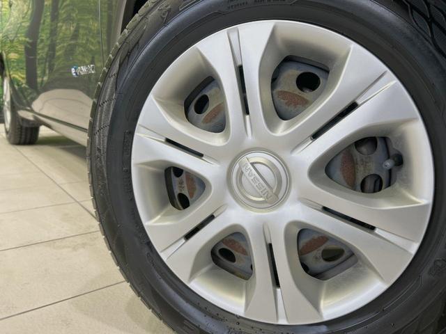 ノート e-パワー X 禁煙車 純正SDナビ 衝突被害軽減システム ドラレコ スマートキー LEDヘッド ETC 車線逸脱警報 オートライト オートエアコン Bluetooth再生 CD/DVD再生 フルセグ(13枚目)