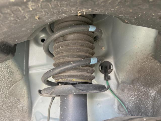 ミライース Ｌ　禁煙車　ＣＤオーディオ　アイドリングストップ　キーレスエントリー　ドアバイザー　電動格納ミラー　横滑り防止装置（22枚目）