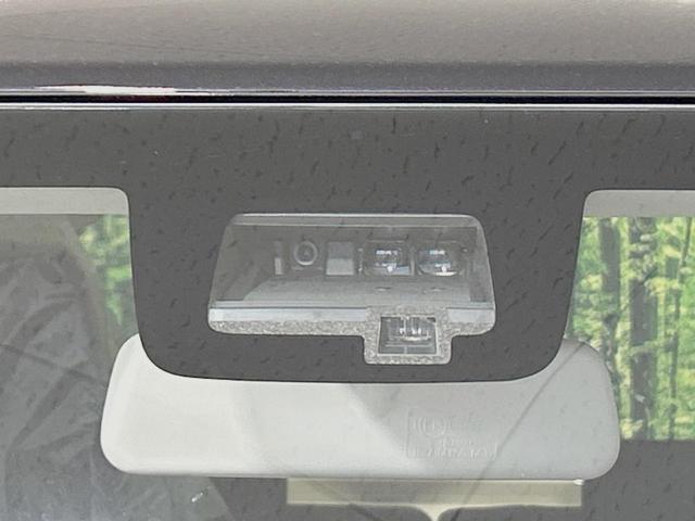 ジムニー ＸＣ　４ＷＤ　衝突被害軽減システム　禁煙車　コーナーセンサー　ＬＥＤヘッド　クルコン　純正１６インチアルミ　オートライト　オートエアコン　オートライト　ヘッドランプウォッシャー　ステアリングスイッチ（3枚目）