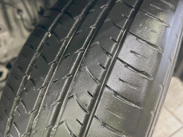 シエンタ Ｇ　クエロ　禁煙車　純正ＳＤナビ　セーフティセンス　全周囲カメラ　両側電動ドア　クリアランスソナー　ハーフレザー　ＬＥＤヘッド　スマートキー　７人乗り　オートライト　オートエアコン　Ｂｌｕｅｔｏｏｔｈ再生（35枚目）