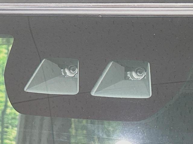 タント カスタムＸセレクション　禁煙車　純正９型ナビ　スマートアシスト　両側電動ドア　ハーフレザー　シートヒーター　クリアランスソナー　シーケンシャルＬＥＤヘッド　バックカメラ　ＥＴＣ　純正１４インチアルミ　スマートキー（5枚目）