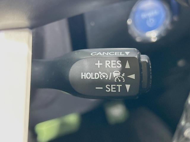 プリウス Ｓセーフティプラス　禁煙車　純正９型ナビ　セーフティセンス　レーダークルーズ　パーキングアシスト　クリアランスソナー　ＬＥＤヘッド　バックカメラ　ＥＴＣ２．０　純正１５インチアルミ　スマートキー（7枚目）