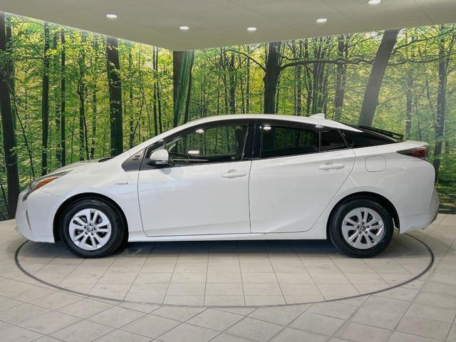 プリウス Ｓセーフティプラス　禁煙車　純正９型ナビ　セーフティセンス　レーダークルーズ　パーキングアシスト　クリアランスソナー　ＬＥＤヘッド　バックカメラ　ＥＴＣ２．０　純正１５インチアルミ　スマートキー（23枚目）