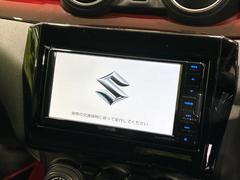 【純正ナビ】人気の純正ナビを装備。オーディオ機能も充実しており、Ｂｌｕｅｔｏｏｔｈ接続すればお持ちのスマホやＭＰ３プレイヤーの音楽を再生可能！毎日の運転がさらに楽しくなります！！ 3