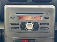 お好きな音楽を車内でお楽しみいただけます♪スピーカー交換・ウーハー追加などの音質向上や、最新ナビ・後席モニター等の取り付けも是非ご相談ください！ 3