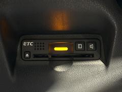 【ＥＴＣ】高速道路の料金所をストレスなく通過！話題のスポットやサービスエリアに多い「スマートIntercooler」利用時は必須のアイテムです。当店でセットアップを実施、ご納車当日からすぐにご利用いただけます！ 5