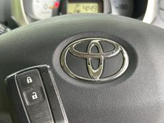 【キーレス】少し離れた場所からでもボタン一つでドアの開錠・施錠ができるのでとっても便利！ドアの鍵穴周りに傷をつけることもありません♪ 4