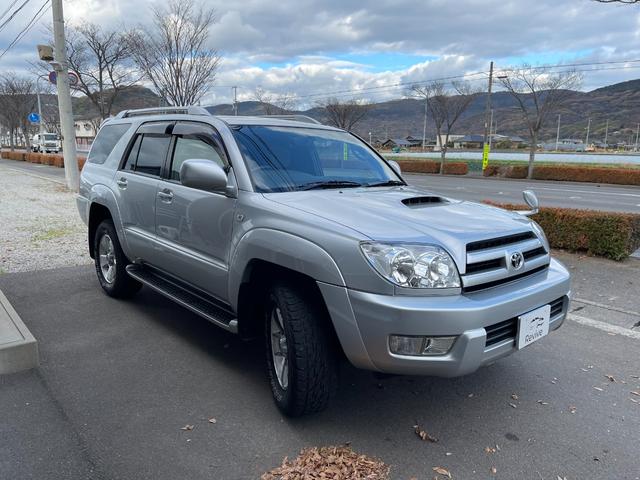 ハイラックスサーフ ＳＳＲ－Ｇ　ディーゼルターボ　サンルーフ　寒冷地仕様　ダッシュ板割れ無し・寒冷地仕様・サンルーフ・ルーフレール（4枚目）