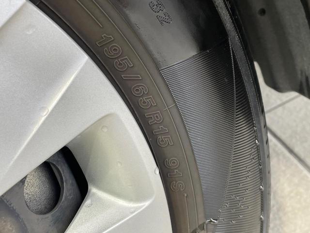 ノア Ｘ　禁煙車　純正ナビ　セーフティセンス　クルコン　車線逸脱警報　オートマチックハイビーム　電動スライドドア　ＬＥＤヘッド　スマートキー　ＥＴＣ２．０　バックカメラ（39枚目）