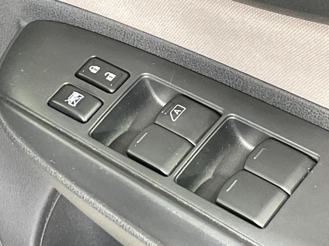 ノート ｅ－パワー　Ｘ　禁煙車　純正ナビ　アラウンドビュー　エマージェンシーブレーキ　車線逸脱警報　スマートルームミラー　クリアランスソナー　ＬＥＤヘッド　ＥＴＣ　オートエアコン　オートライト（32枚目）