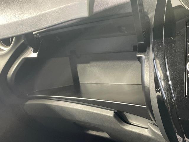 ノート ｅ－パワー　Ｘ　禁煙車　純正ナビ　アラウンドビュー　エマージェンシーブレーキ　車線逸脱警報　スマートルームミラー　クリアランスソナー　ＬＥＤヘッド　ＥＴＣ　オートエアコン　オートライト（52枚目）