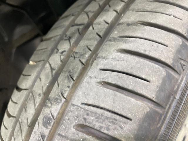 ハスラー タフワイルド 衝突被害軽減システム レーダークルーズ 禁煙車 コーナーセンサー スマートキー LEDヘッド ルーフレール 車線逸脱警報 オートライト オートエアコン 純正15インチアルミ LEDフォグ(26枚目)