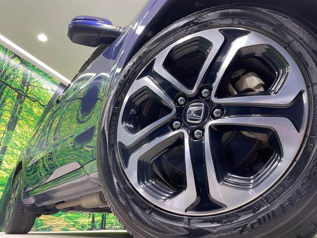 ヴェゼル ハイブリッドＺ　禁煙車　ルーフレール　ＳＤナビ　シティブレーキアクティブシステム　クルーズコントロール　ハーフレザー　シートヒーター　ＬＥＤヘッド　バックカメラ　ＥＴＣ　純正１７インチアルミ　スマートキー（15枚目）