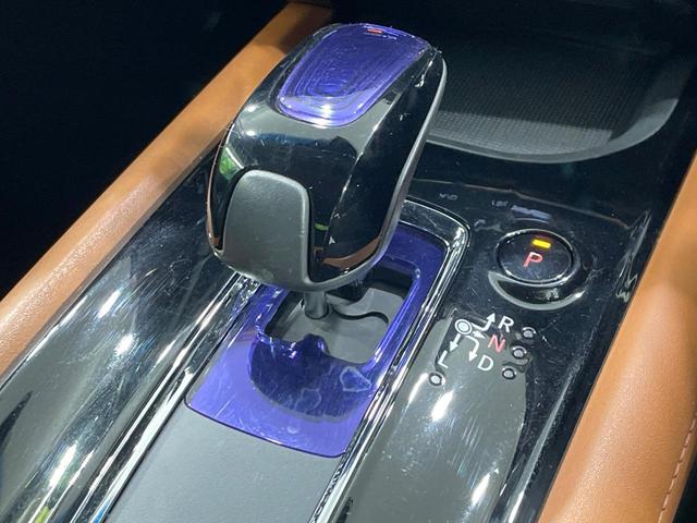 ヴェゼル ハイブリッドＺ　禁煙車　ルーフレール　ＳＤナビ　シティブレーキアクティブシステム　クルーズコントロール　ハーフレザー　シートヒーター　ＬＥＤヘッド　バックカメラ　ＥＴＣ　純正１７インチアルミ　スマートキー（52枚目）