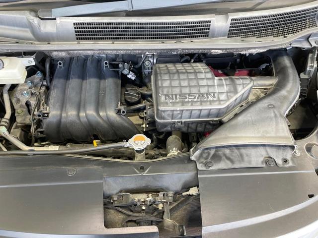 セレナ ライダー　ブラックライン　Ｓ－ハイブリッド　禁煙車　８型ナビ　クルーズコントロール　両側電動ドア　ＨＩＤヘッドライト　バックカメラ　ＥＴＣ　アイドリングストップ　スマートキー　純正１７インチアルミホイール（18枚目）