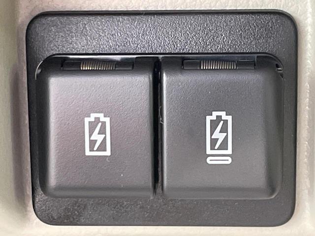 エブリイワゴン PZターボスペシャル 届出済未使用車 スズキセーフティサポート 両側電動ドア シートヒーター 電動オートステップ クリアランスソナー スマートキー LEDヘッド 車線逸脱警報 オートライト オートAC 純正14インチアルミ(46枚目)