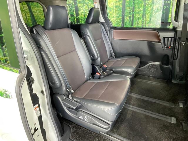 エスクァイア ハイブリッドGi 禁煙車 モデリスタエアロ 純正9型ナビ クルーズコントロール 両側電動ドア 合皮レザー シートヒーター LEDヘッド バックカメラ ETC 純正15インチアルミ スマートキー(9枚目)