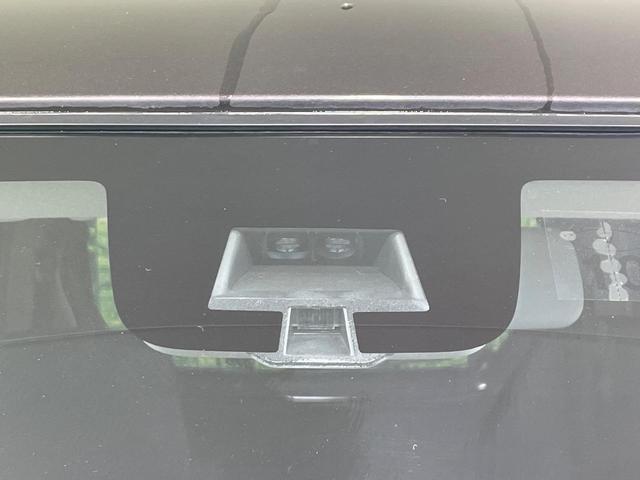 スペーシア Xリミテッド 禁煙車 HDDナビ レーダーブレーキサポート 両側電動ドア バックカメラ スマートキー HIDヘッド ETC オートライト オートエアコン 純正14インチアルミ Bluetooth CD/DVD再生(3枚目)