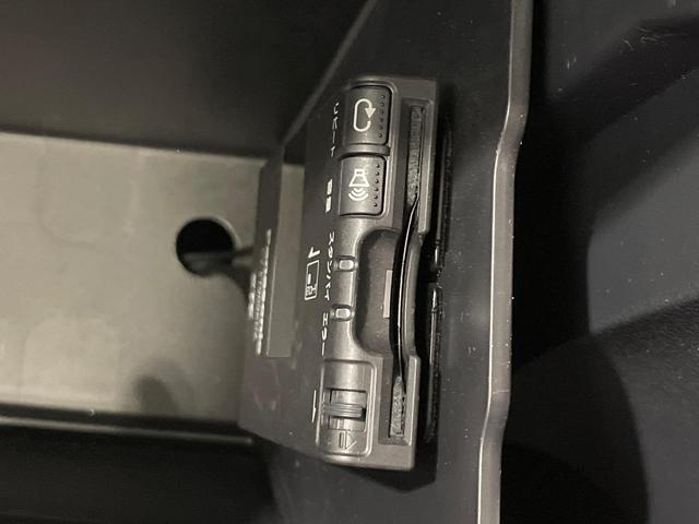 スペーシア Xリミテッド 禁煙車 HDDナビ レーダーブレーキサポート 両側電動ドア バックカメラ スマートキー HIDヘッド ETC オートライト オートエアコン 純正14インチアルミ Bluetooth CD/DVD再生(51枚目)