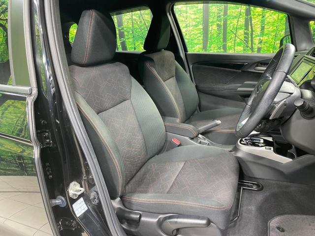 フィットハイブリッド Sパッケージ 禁煙車 純正SDナビ シティブレーキアクティブシステム クルーズコントロール LEDヘッド バックカメラ ETC 純正16インチアルミ スマートキー オートライト(8枚目)