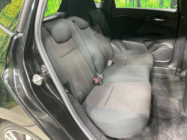 フィットハイブリッド Sパッケージ 禁煙車 純正SDナビ シティブレーキアクティブシステム クルーズコントロール LEDヘッド バックカメラ ETC 純正16インチアルミ スマートキー オートライト(9枚目)