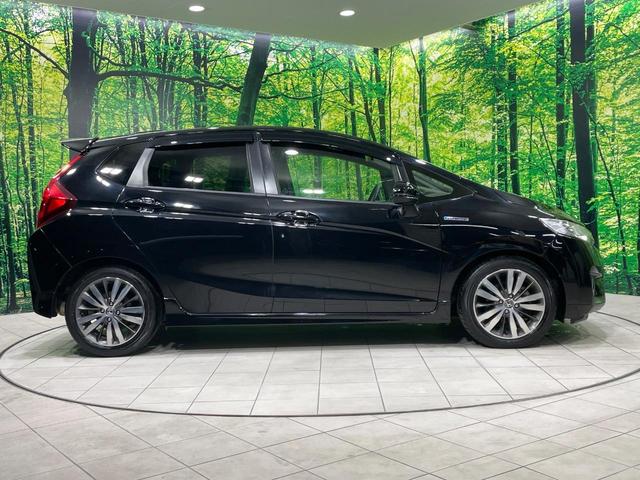 フィットハイブリッド Sパッケージ 禁煙車 純正SDナビ シティブレーキアクティブシステム クルーズコントロール LEDヘッド バックカメラ ETC 純正16インチアルミ スマートキー オートライト(26枚目)