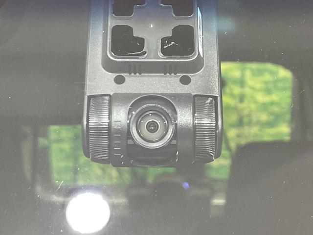 N-BOXカスタム G・EXターボホンダセンシング 禁煙車 純正8型ナビ ホンダセンシング レーダークルーズ 両側電動ドア ハーフレザー クリアランスソナー LEDヘッド バックカメラ ETC 純正14インチアルミ スマートキー ターボ(21枚目)