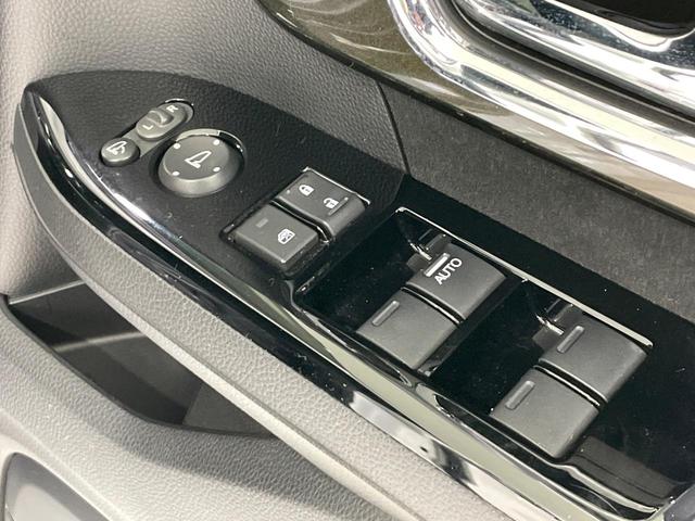 N-BOXカスタム G・EXターボホンダセンシング 禁煙車 純正8型ナビ ホンダセンシング レーダークルーズ 両側電動ドア ハーフレザー クリアランスソナー LEDヘッド バックカメラ ETC 純正14インチアルミ スマートキー ターボ(37枚目)