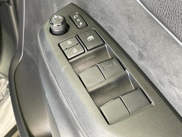 ヤリスクロス ハイブリッドZ 禁煙車 ディスプレイオーディオ 全周囲カメラ セーフティセンス レーダークルーズ BSM ハーフレザー パワーシート シートヒーター ステアリングヒーター クリアランスソナー LEDヘッド(36枚目)