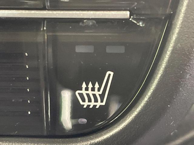 【シートヒーター】寒い日に重宝するシートヒーター！エアコンより早く温まってくれるので寒がりの人も安心ですね♪エアコンの温風は乾燥するから苦手、という方にもをおすすめです。