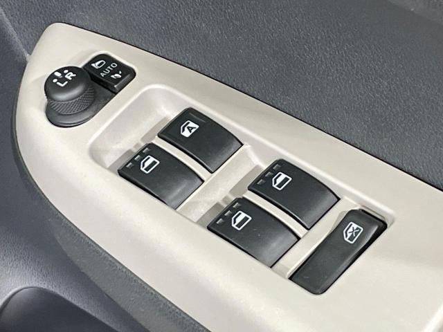 パッソ モーダ　チャーム　禁煙車　ＳＤナビ　全周囲カメラ　スマートアシストＩＩＩ　ハーフレザー　クリアランスソナー　ＬＥＤヘッド　ＥＴＣ　スマートキー　アイドリングストップ　オートエアコン（32枚目）